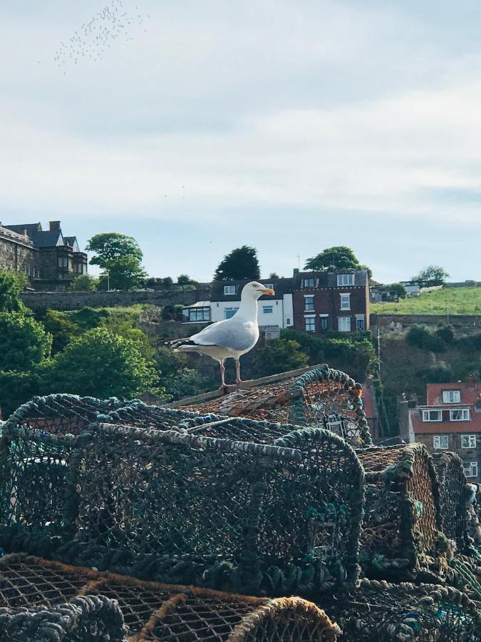 Low Tide Whitby Exterior foto